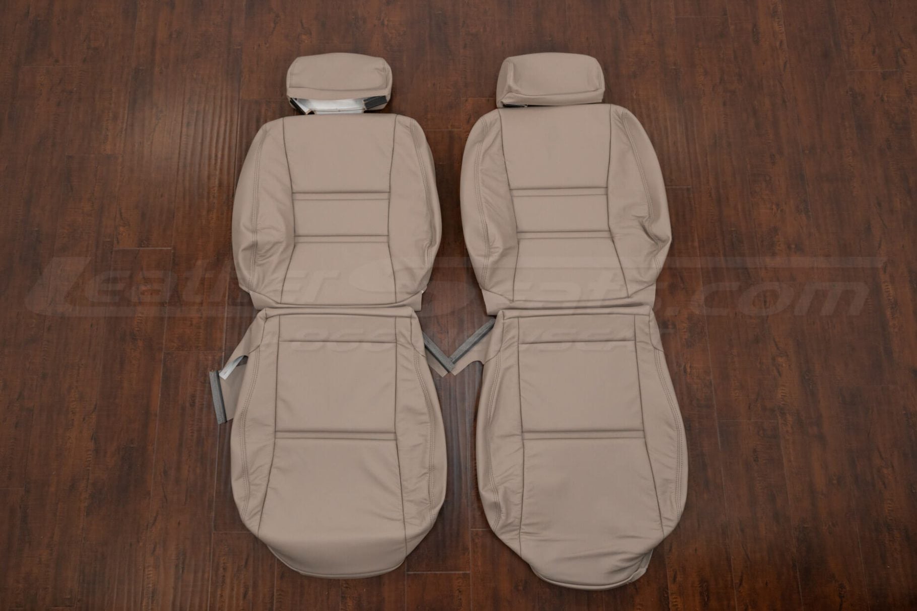 1994-1997 Toyota Landcruiser premium leather seat covers in adobe - front seat upholstery