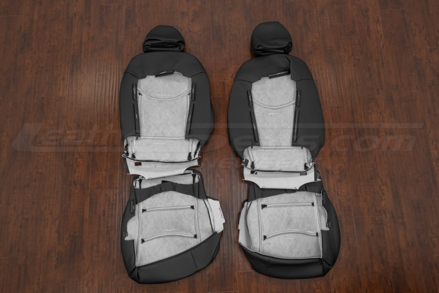 Front seat leather upholstery flipped - elantra