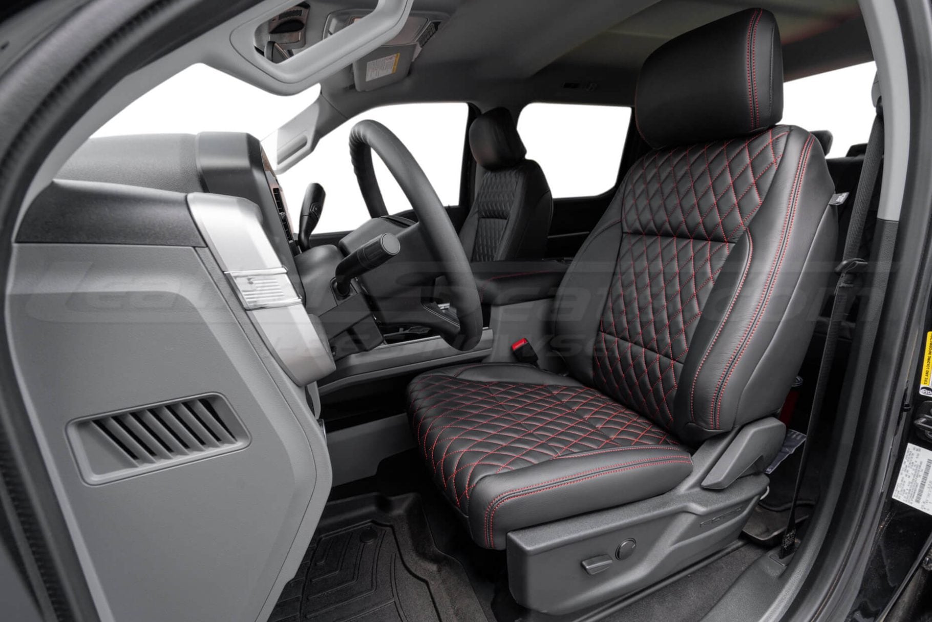 2023-2023 Ford F-250/350/450/550 Superduty with custom diamond leather seats