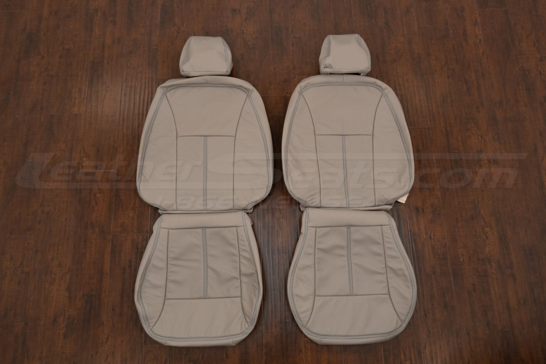 2013 Foid Edge Puddy leather front seat covers