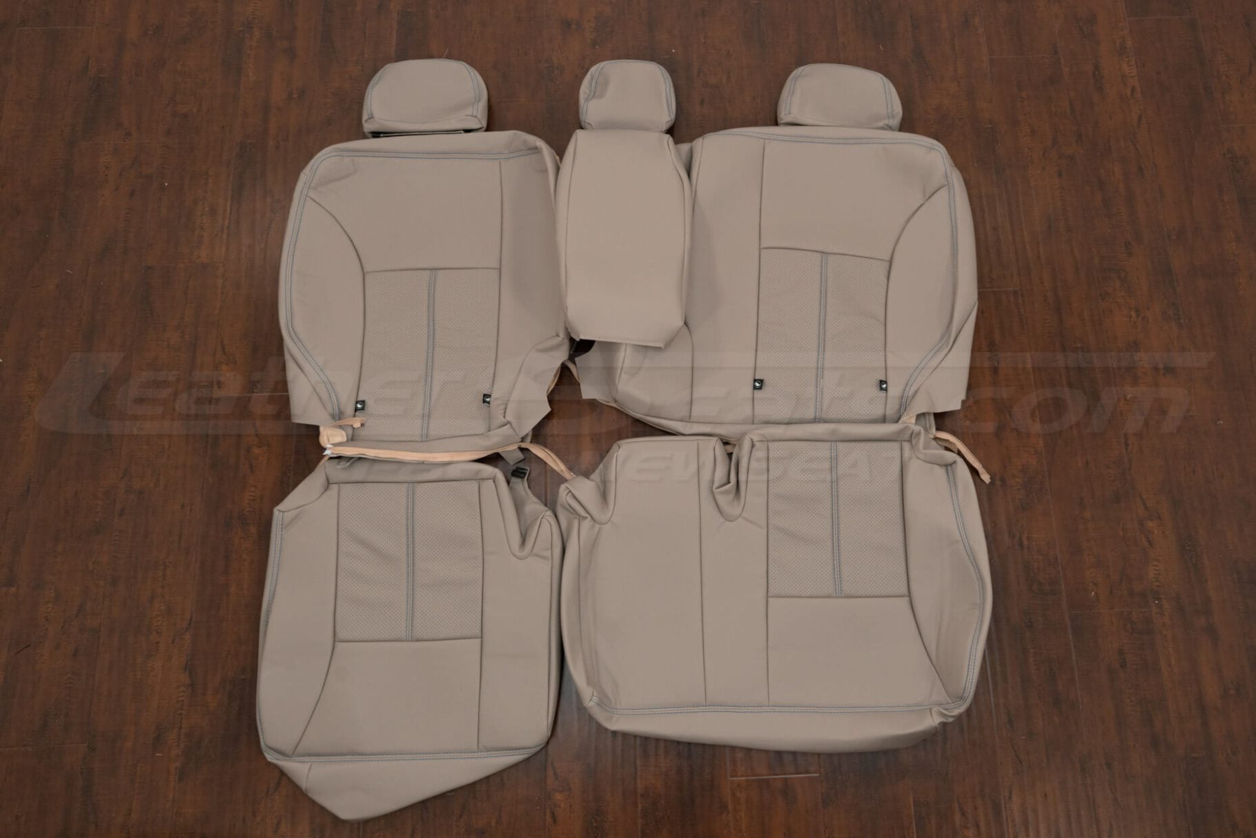 2013 Foid Edge Puddy leather rear seat covers