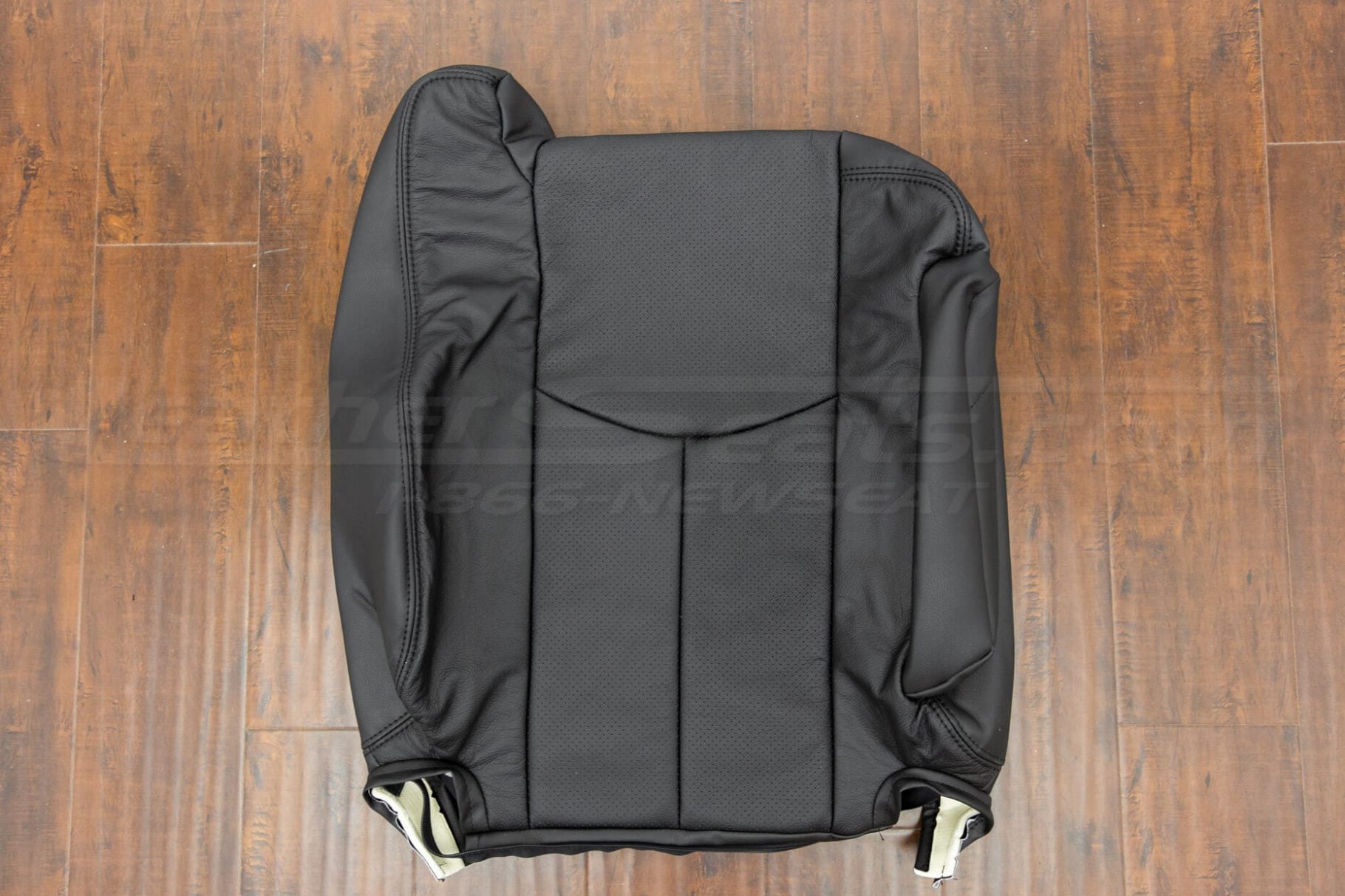 Black Chevrolet Avalanche black leather backrest upholstery