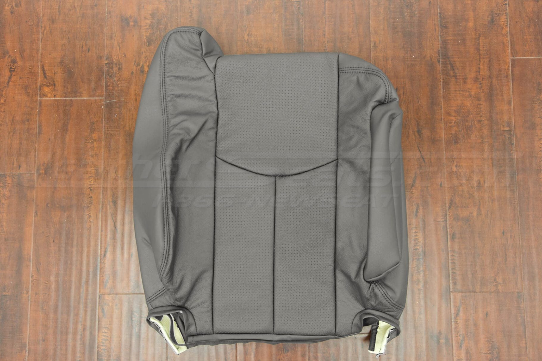 2003-2006 Chevy Avalanche backrest upholstery with perforated body section