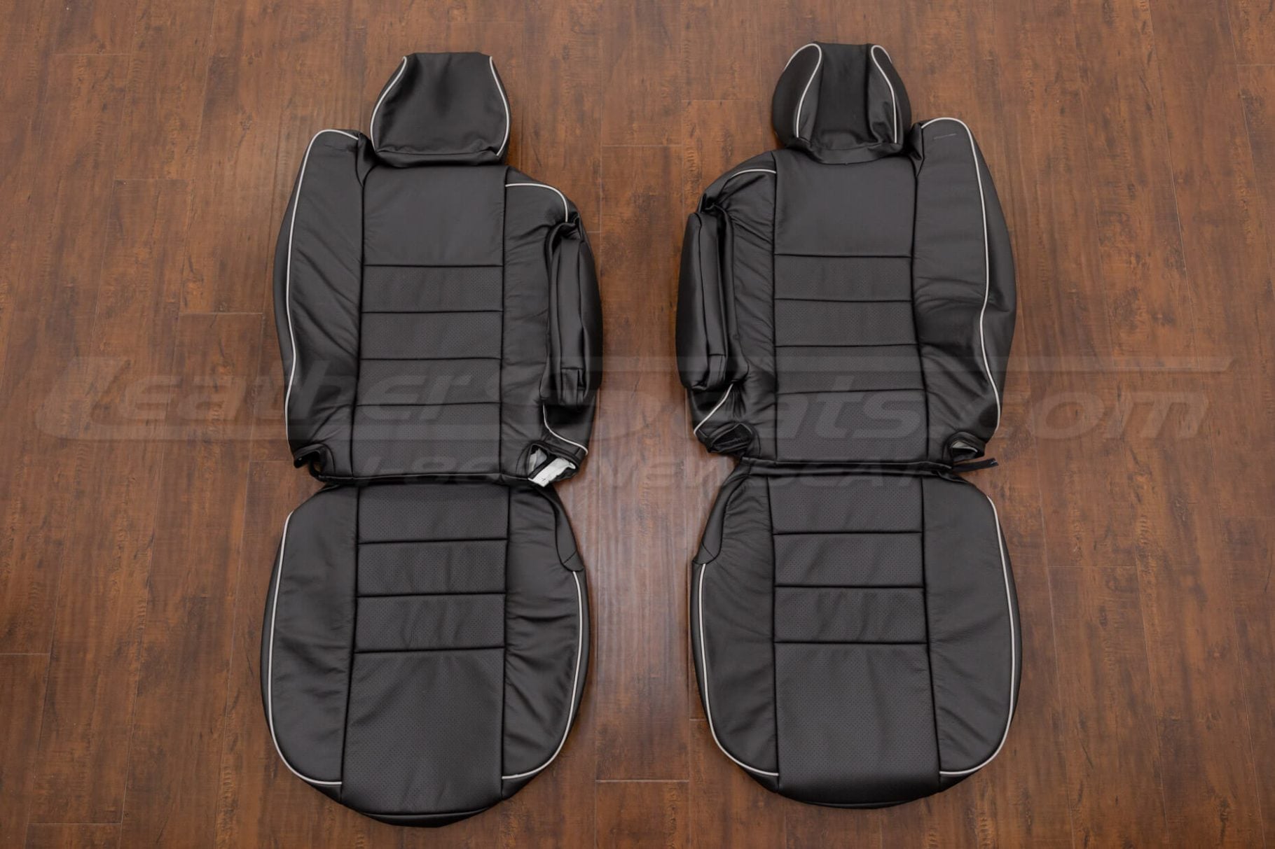 2003 Hummer H2 aftermarket black leather eat upholstery with dove grey piping