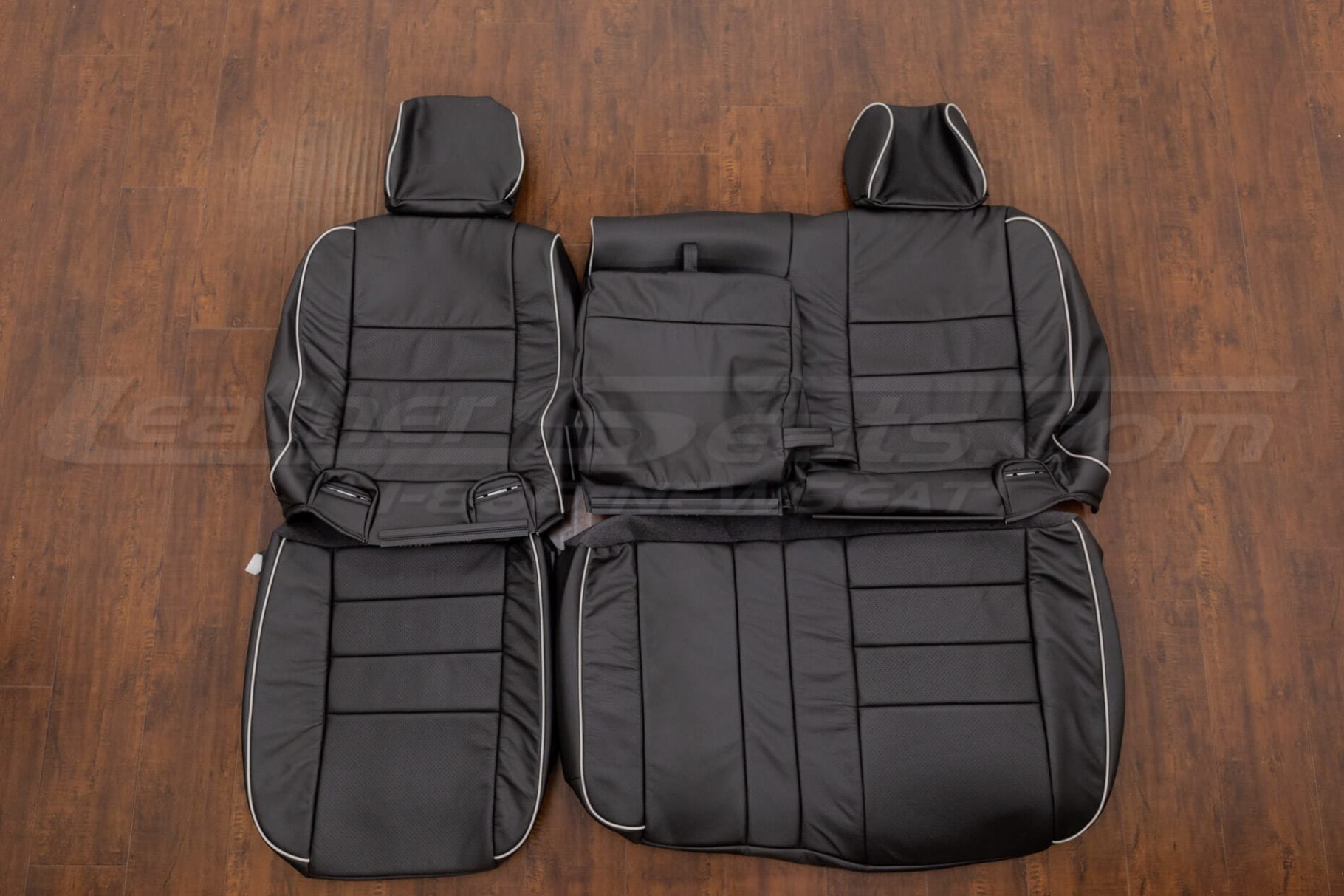 2003 Hummer H2 Custom blackleather seat interior kit - middle row