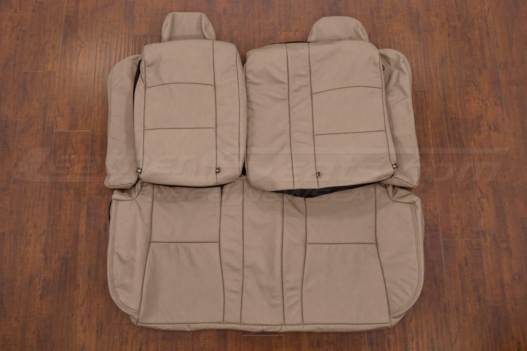 2011-2012 Chevy Malibu Cashmere lrear seat leather upholstery