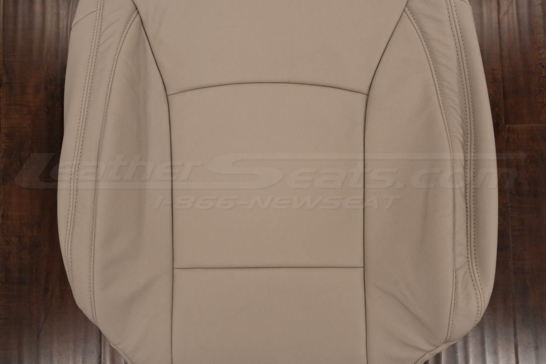 Insert section of biscuit leather backrest upholstery for subaru outback