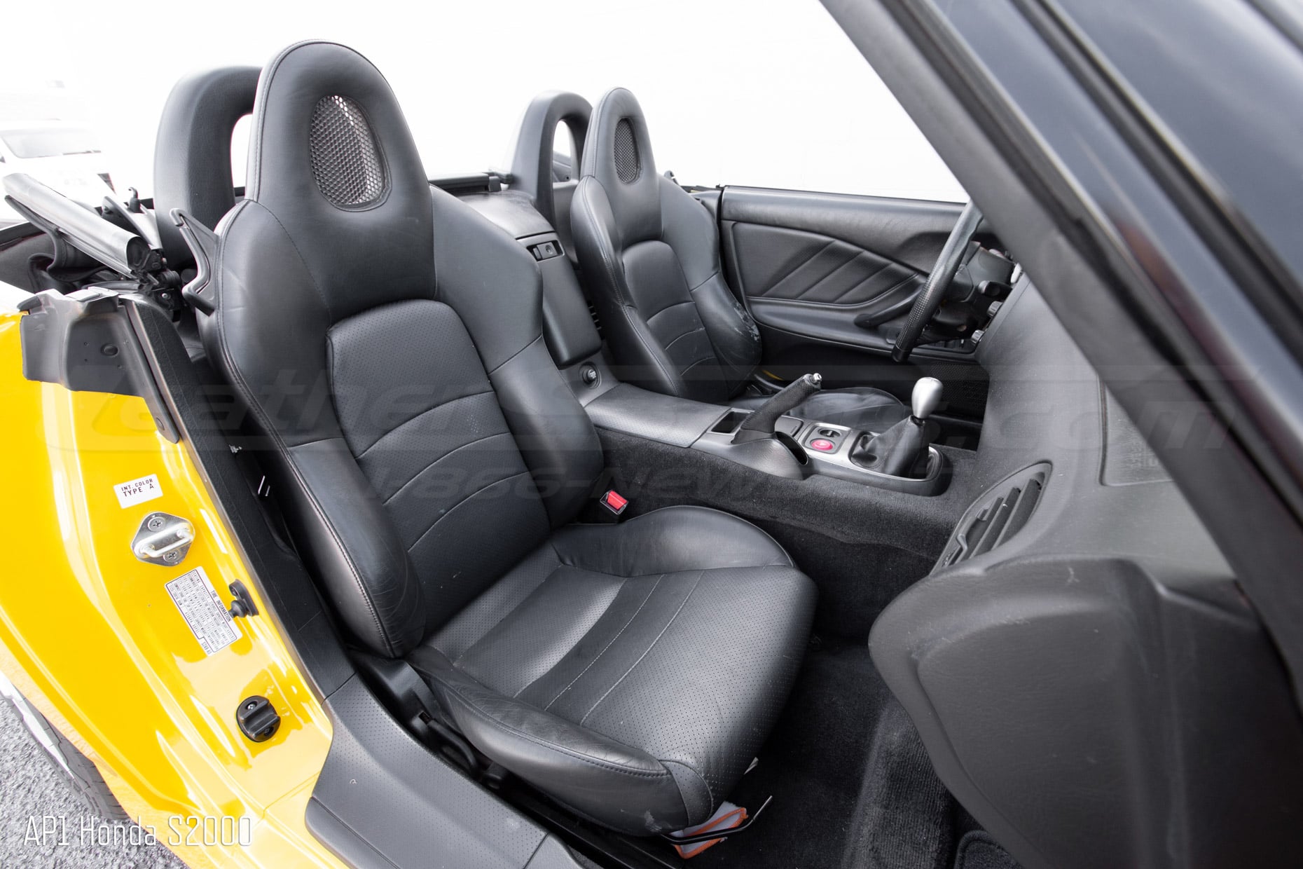 BOriginal Black leather seats in honda s2000