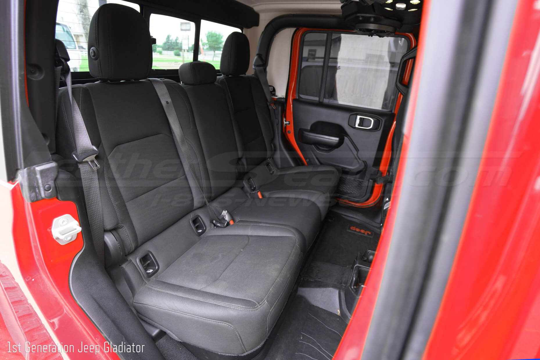 Passegner Side Jeep Gladiator rear seat in cloth