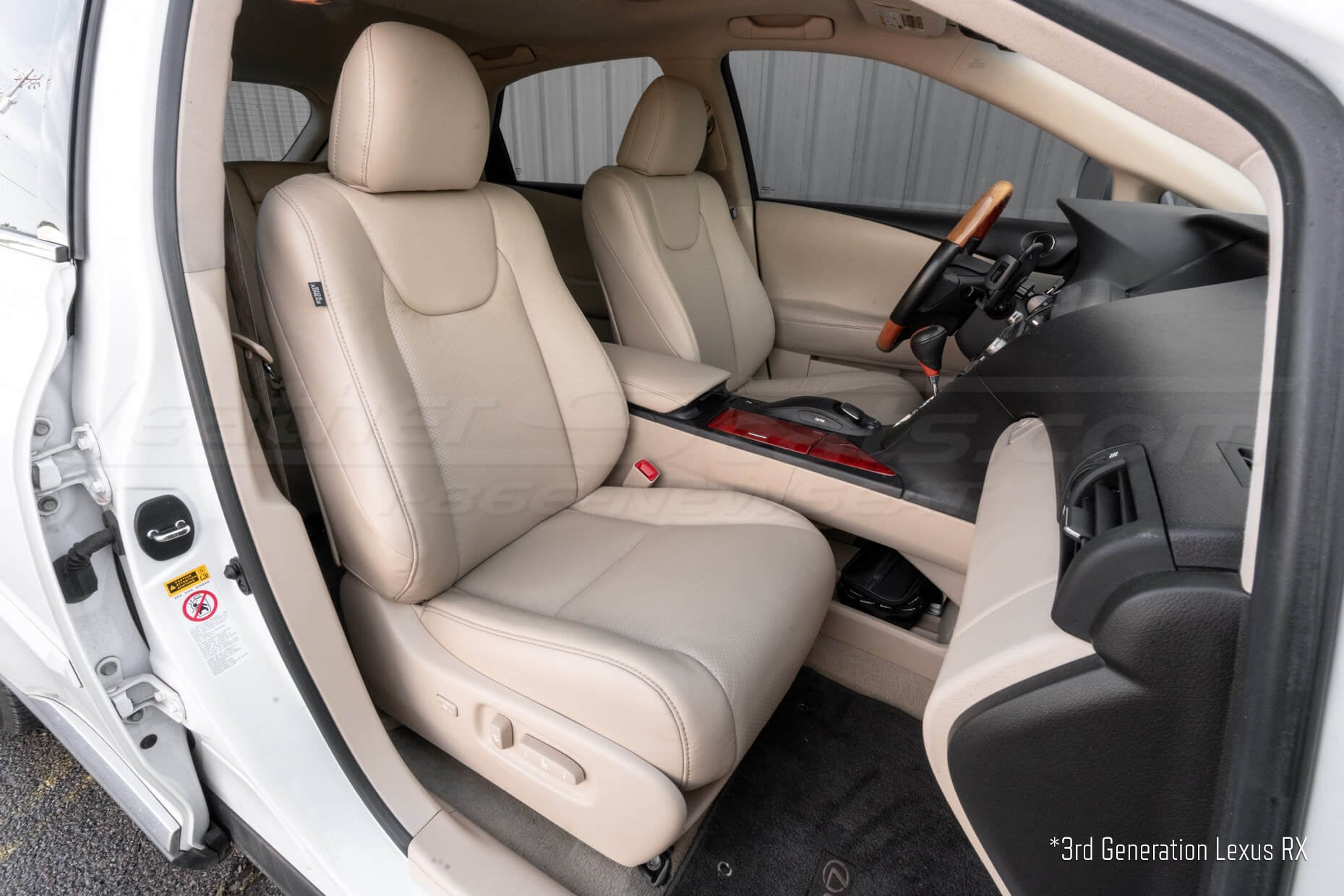 Third Generation Lexus RX with OEM matching installed leather seats