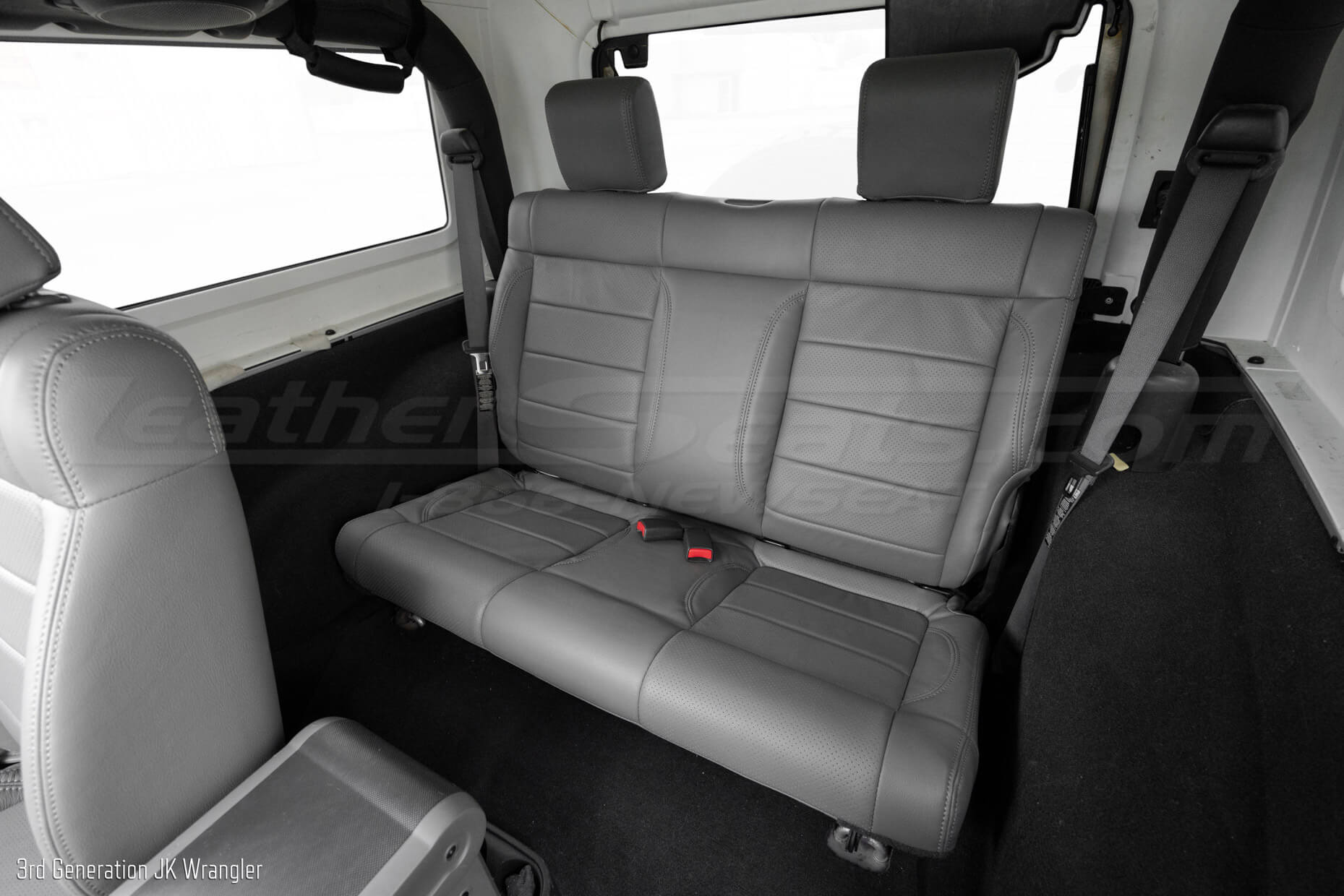 JK Wrangler with light grey rear leather seats
