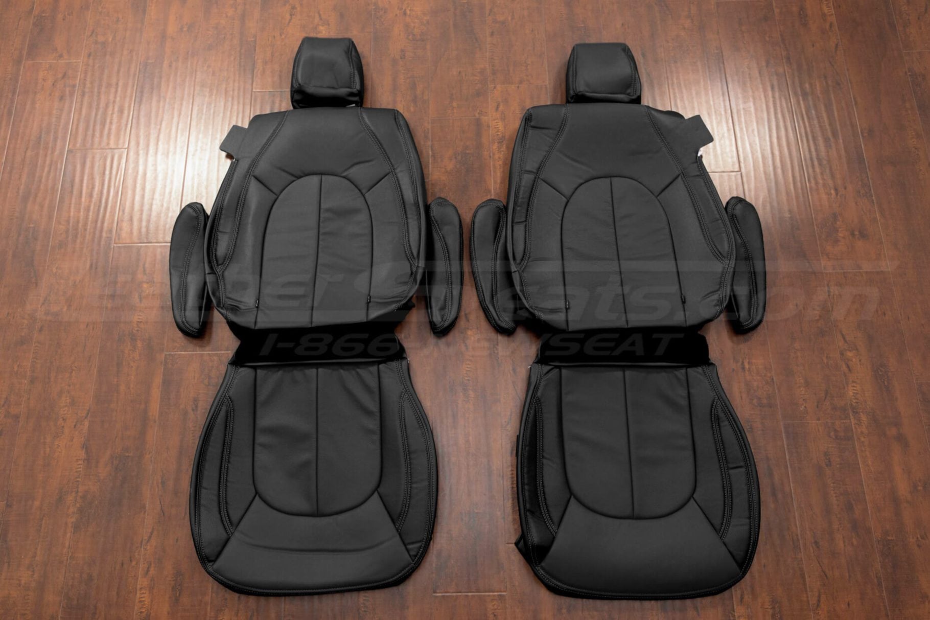 Black leather seat covers for chrysler pacifica - middle row uphosltery