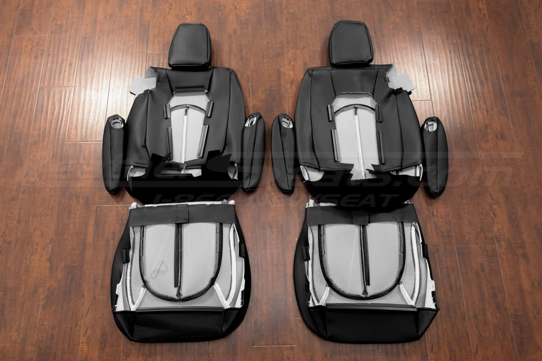 Middle row pacifica covers with armrests flipped