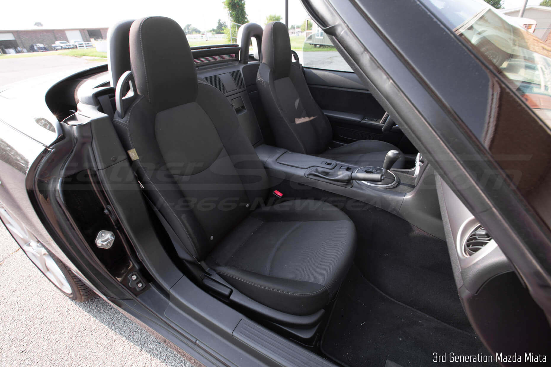 3rd generation mazda miaa with original cloth