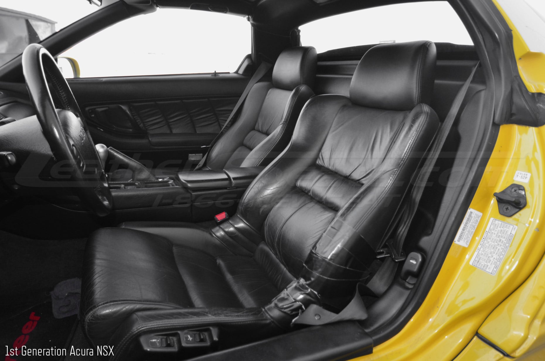 1st Gen NSX with torn upholstery