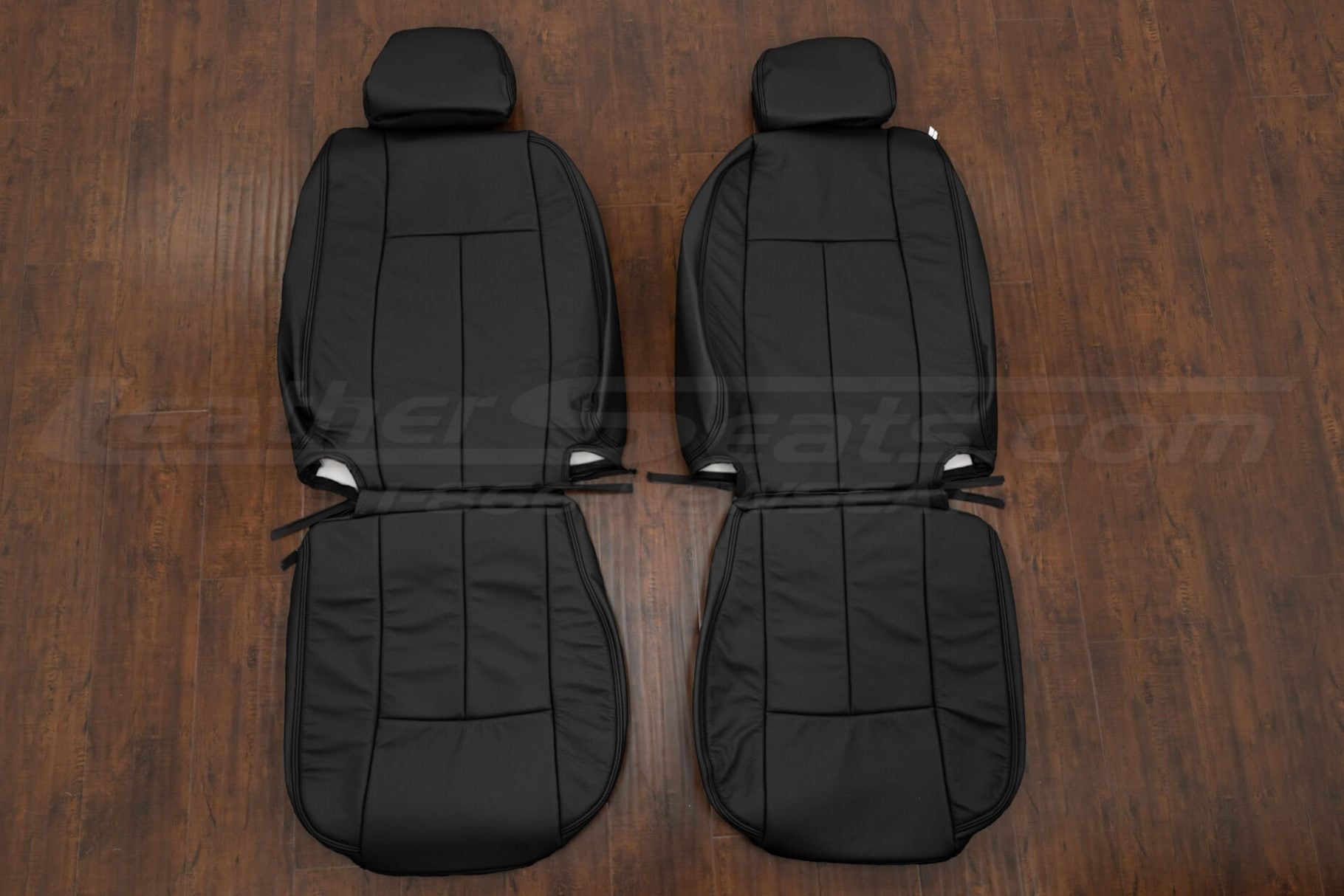 2005-2009 Chevrolet Trailblazer Black leather seat covers 0- front seat upholstery