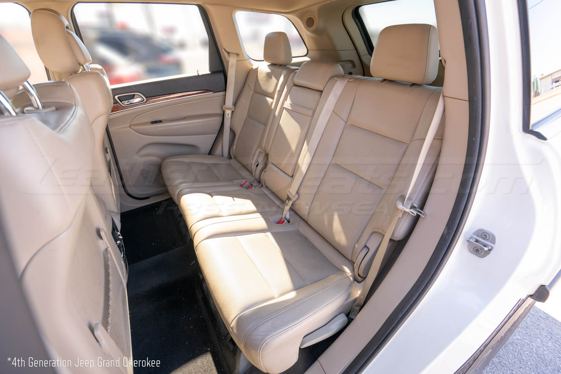 4th Generation Grand Cherokee with factory leather