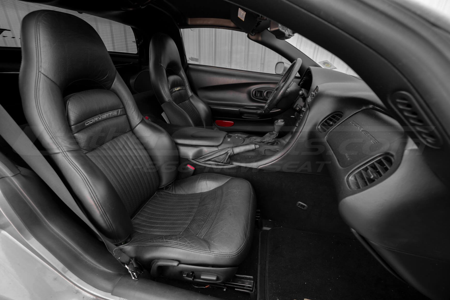 Cracked factory leather for C5 corvette
