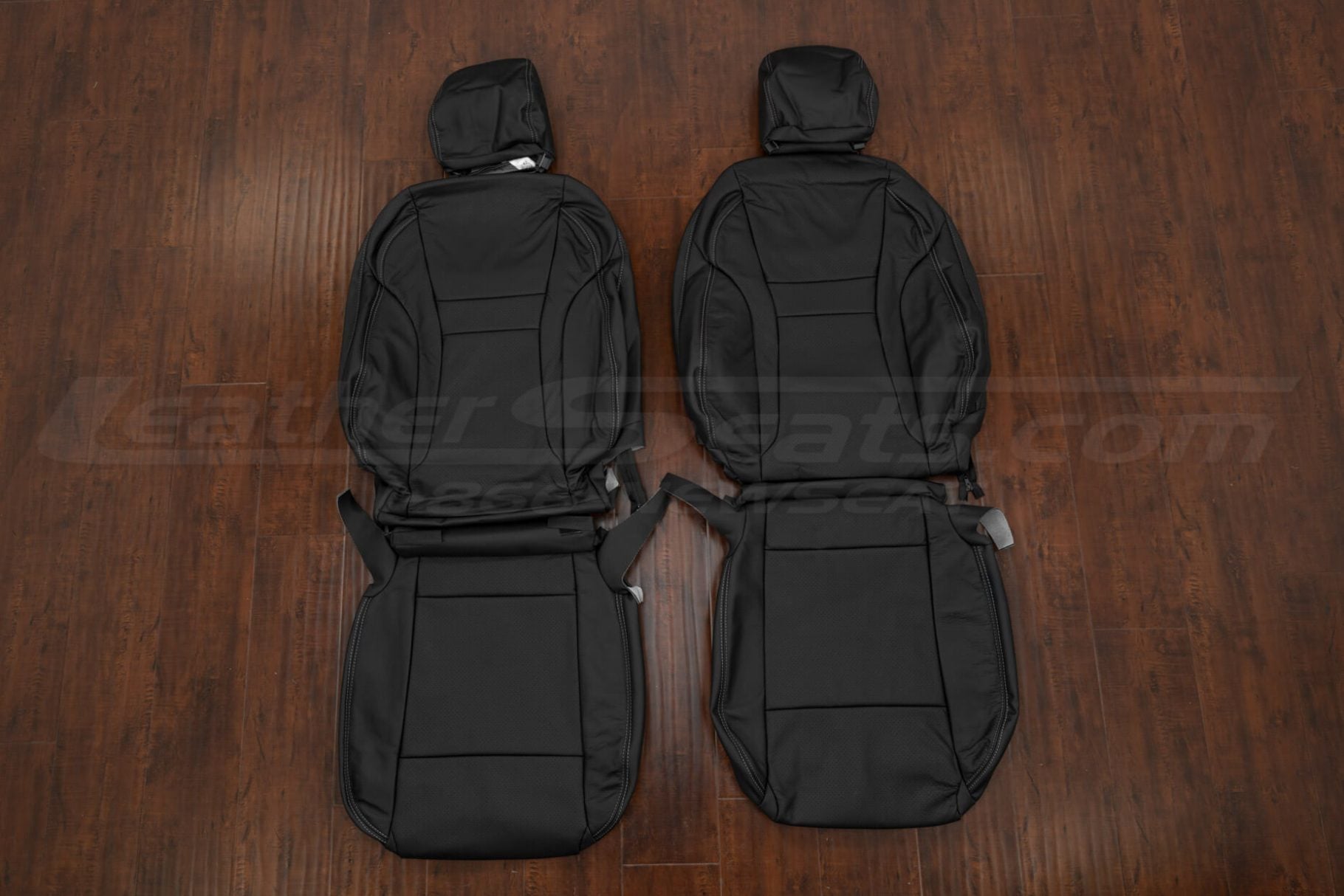 2021-2026 Nissan Rogue Black leather seat kit - Front seat upholstery
