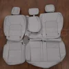 Honda Pilot Grey leather seats - Middle row with armrest