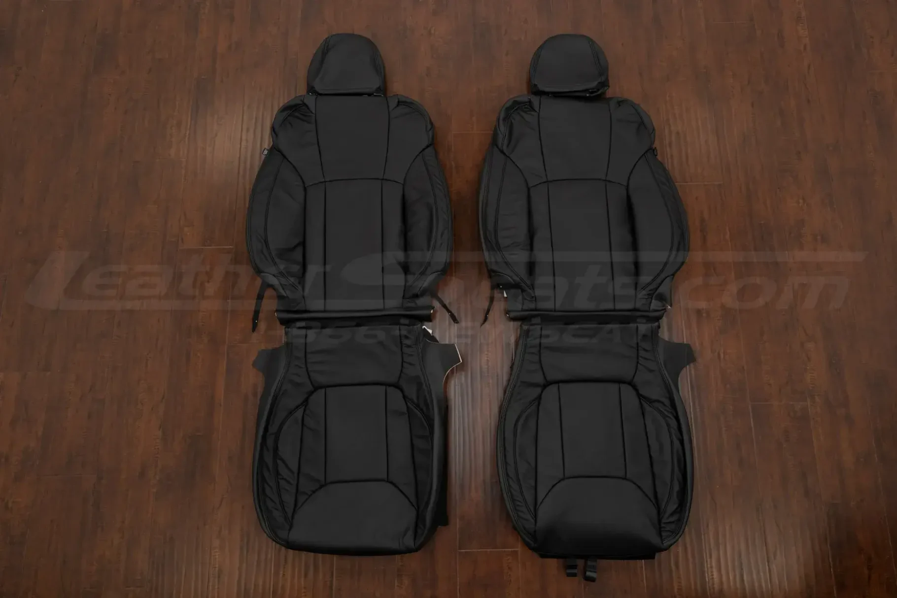 Subaru Forester black leather seat covers - Front seat replacement upholstery