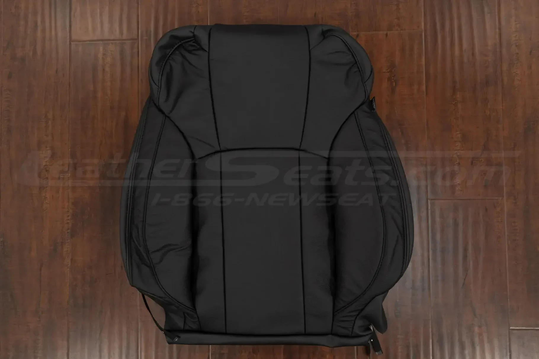 Black leather backrest upholstery for Subaru Forester