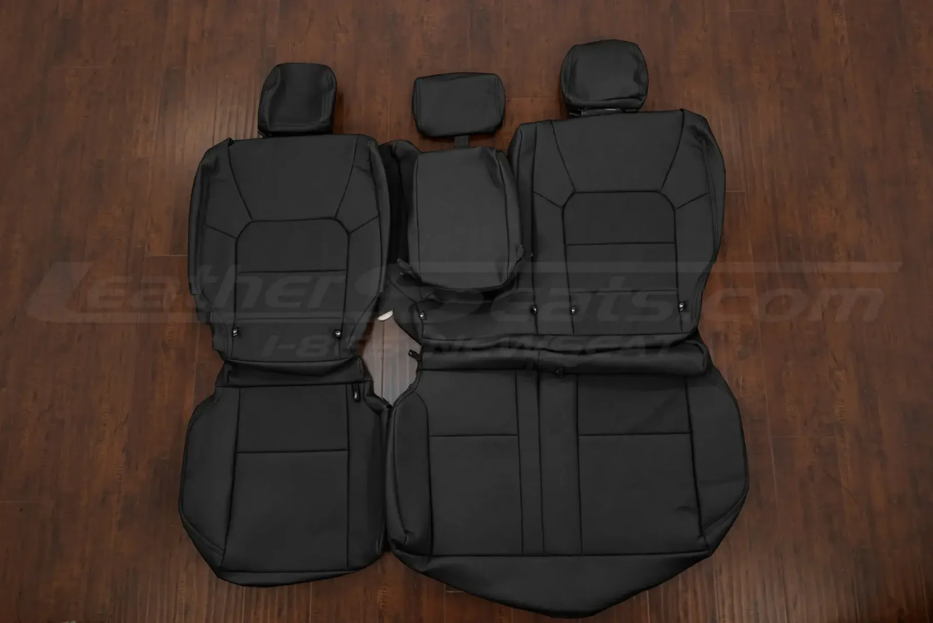2012-2015 Honda Pilot Black middle row upholstery with armrest