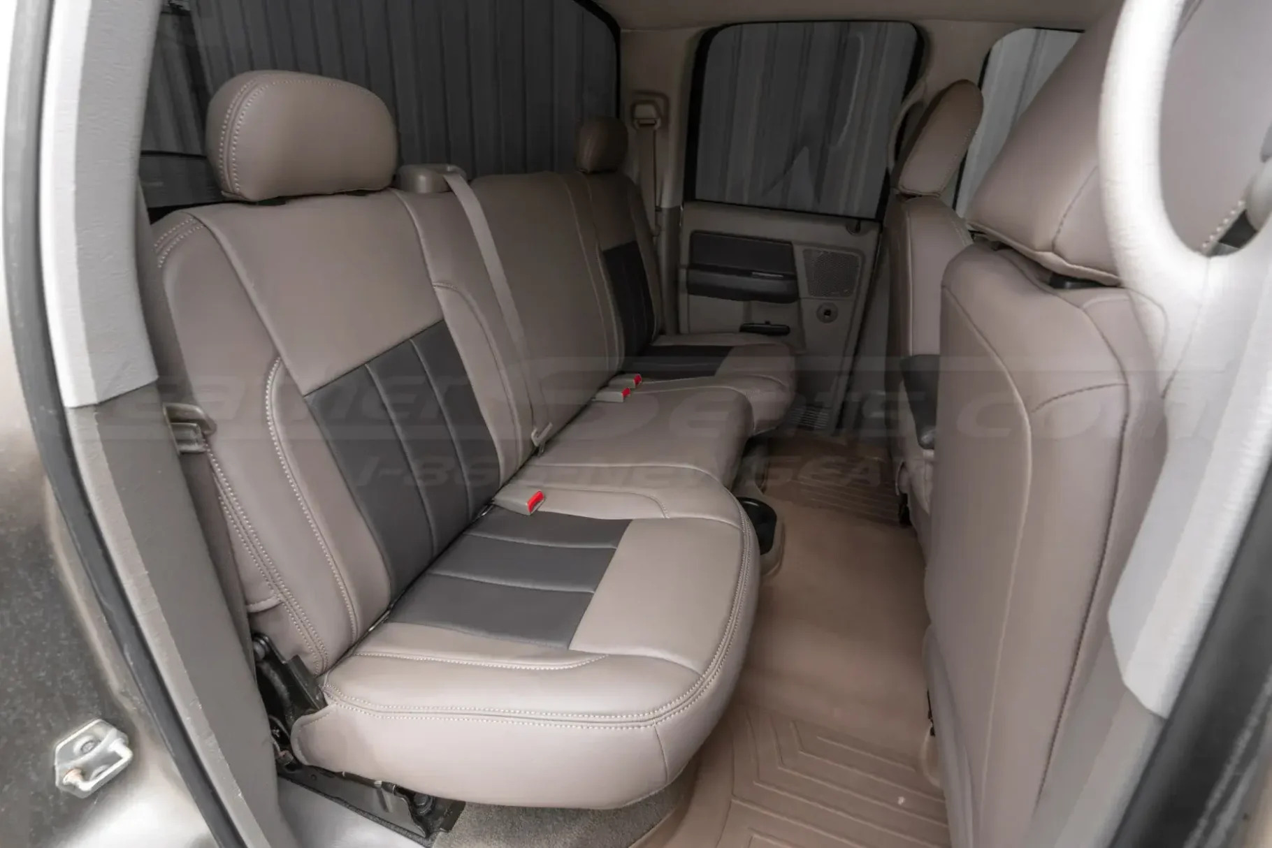 Aftermarket Bristol and Dark Brown leaether seats installed - rear seat passenger side