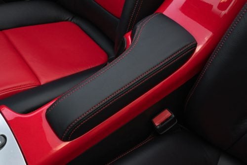 Chevrolet SSR Leather center console lid cover upholstery - featured iamge
