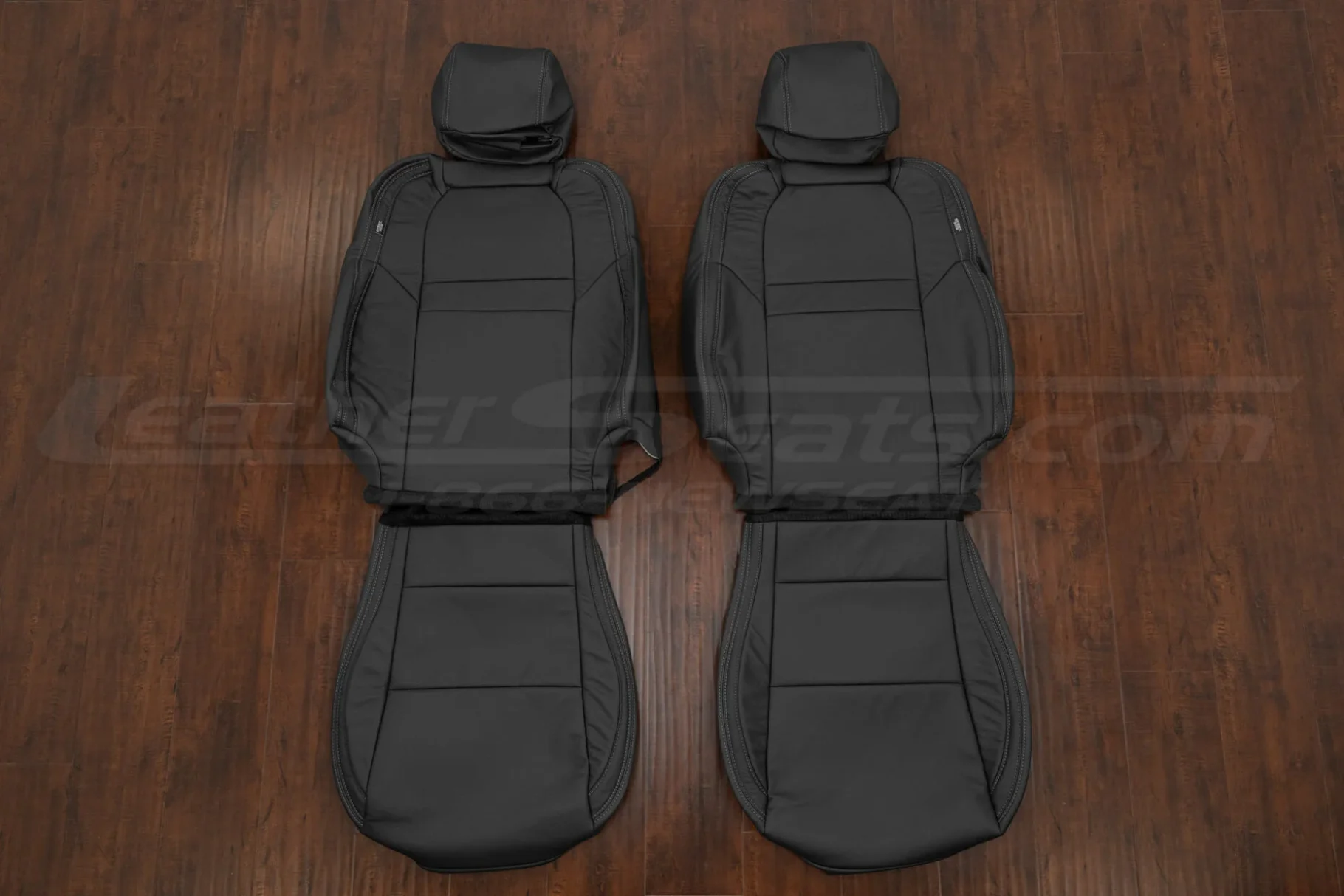 Dark Graphite Front leather seat upholstery with stone stitching - Nissan Frontier